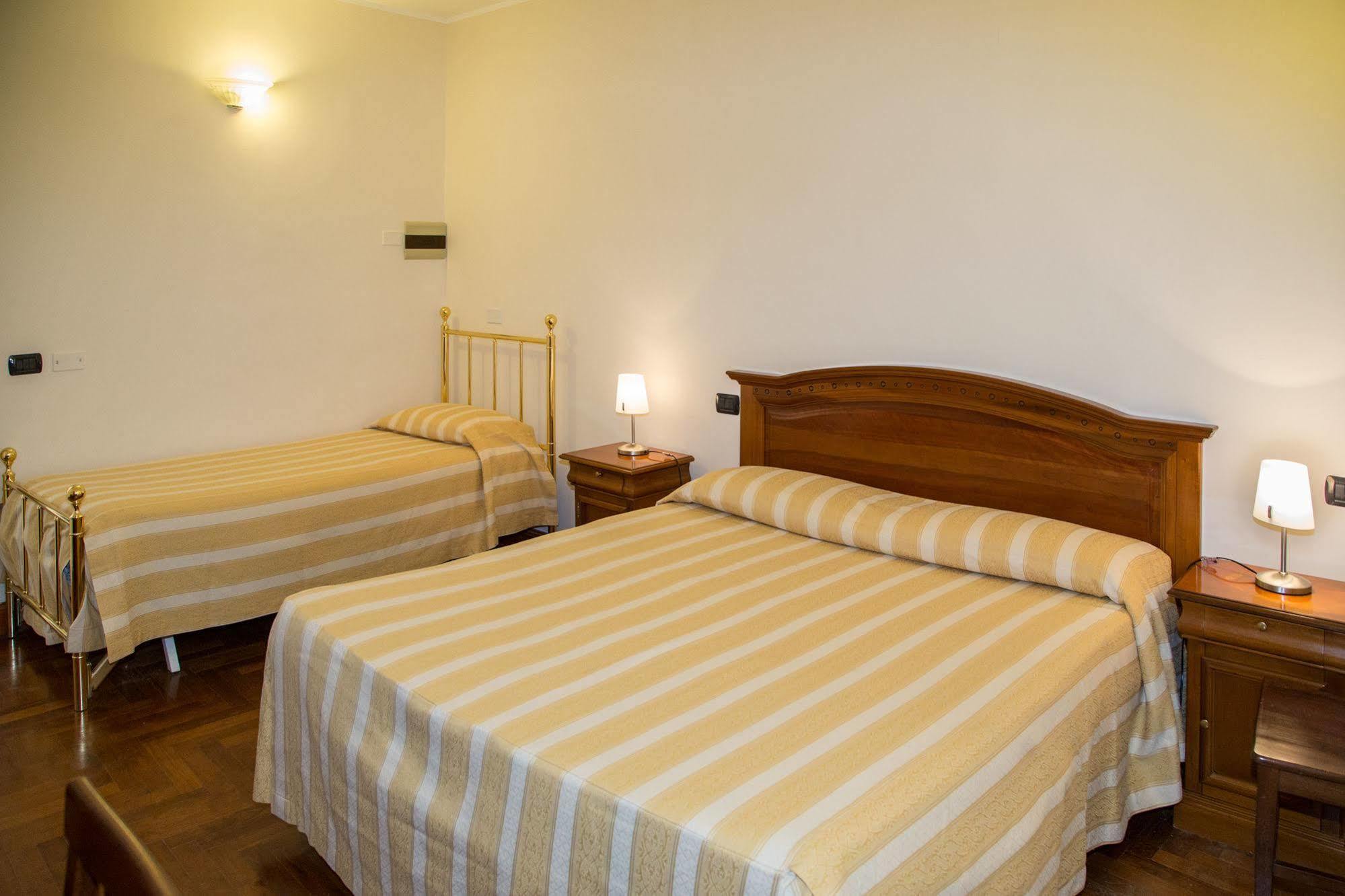 סירקוזה Residence Acropoli מראה חיצוני תמונה