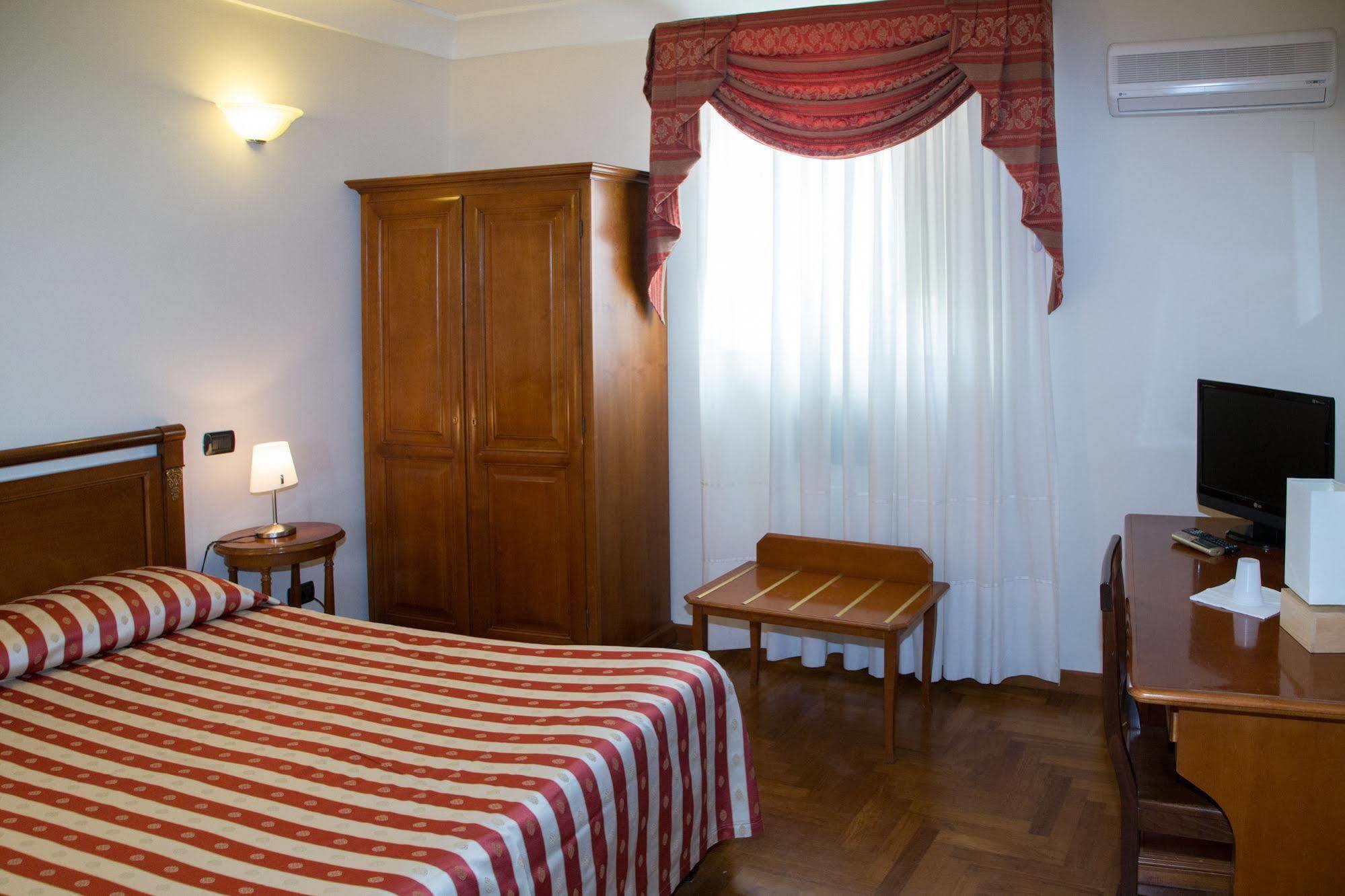 סירקוזה Residence Acropoli מראה חיצוני תמונה