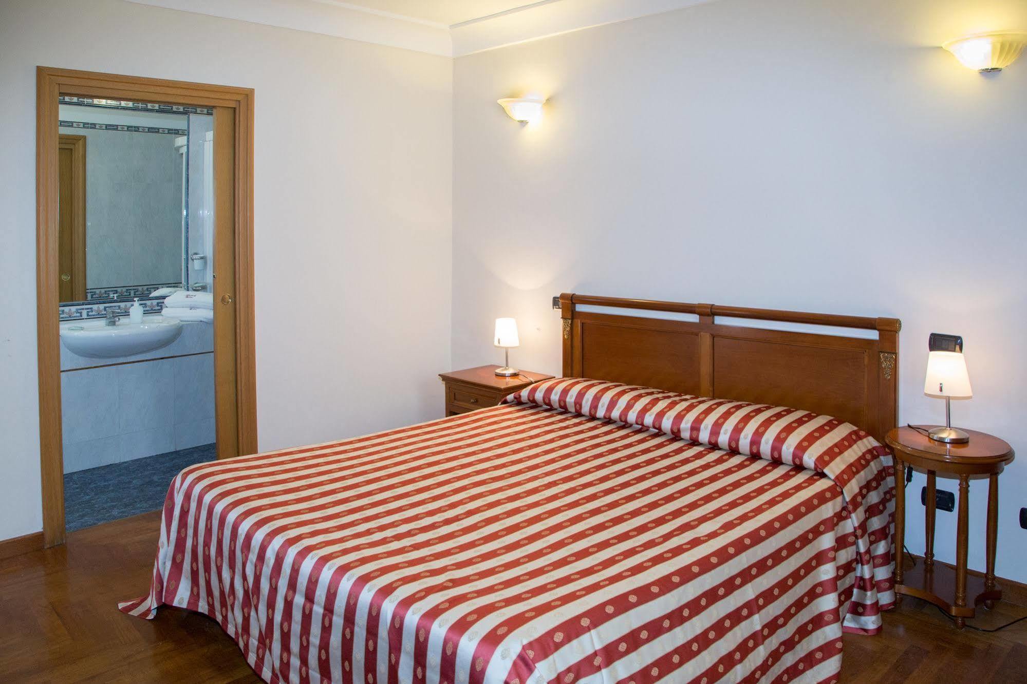 סירקוזה Residence Acropoli מראה חיצוני תמונה